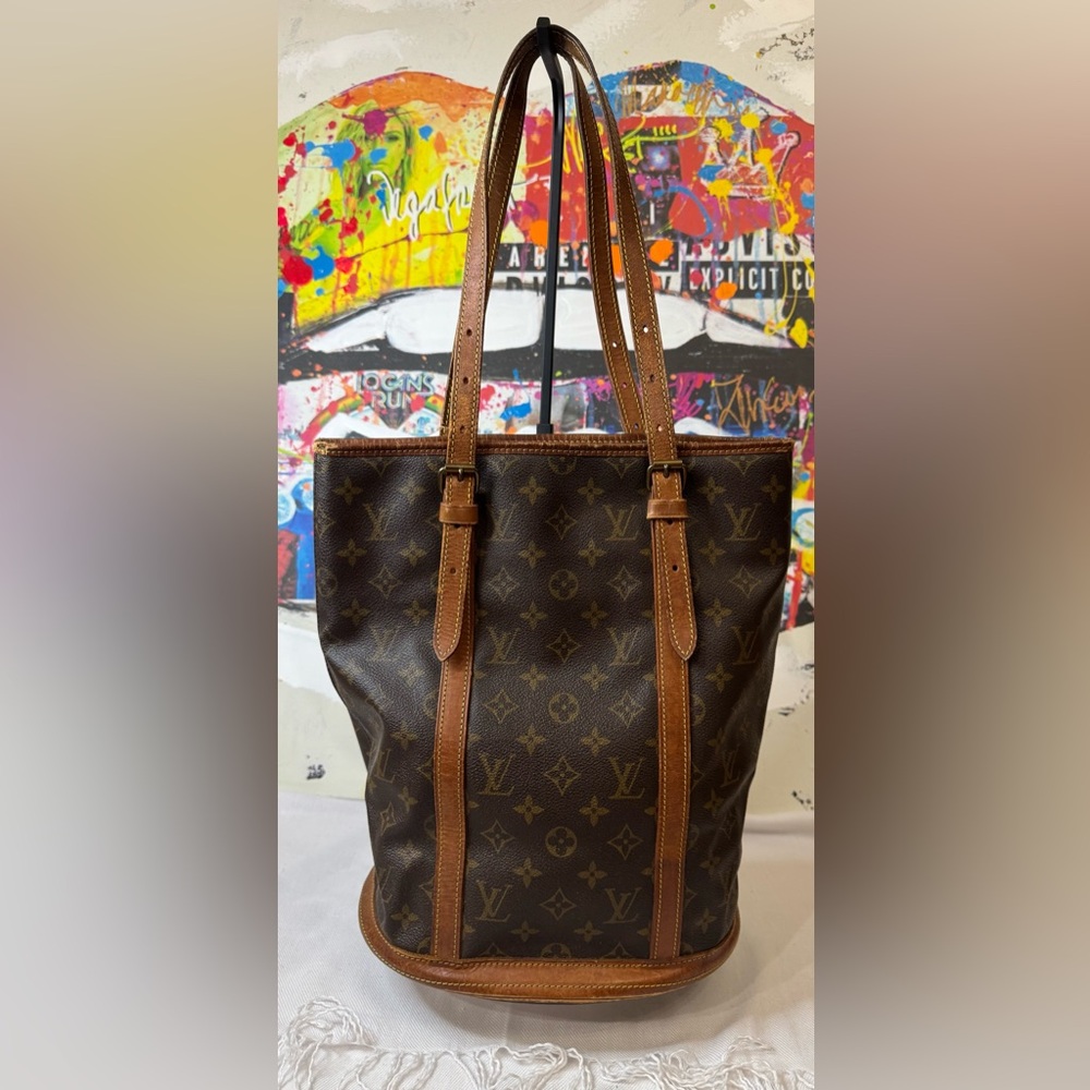 Louis Vuitton Bucket Bag with COA 💯% Authentic